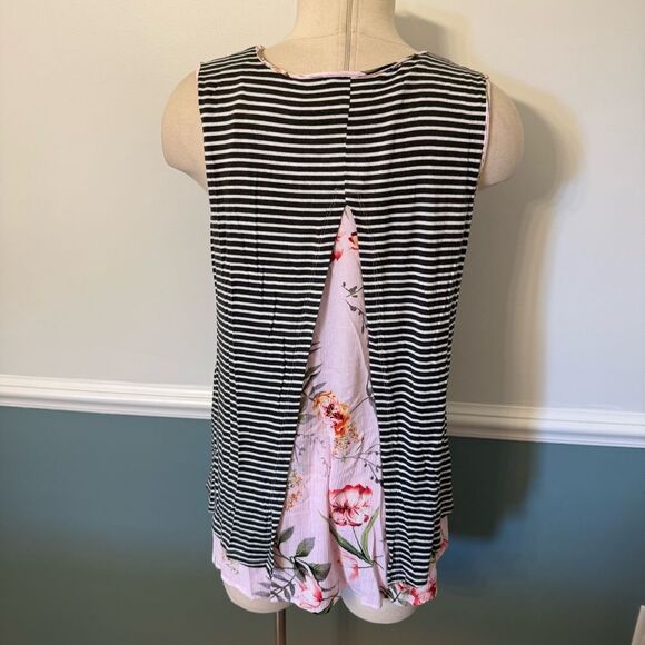 Wallpapher Nordstrom Black & White Stripe Floral-Print Contrast Tank Top Large - Picture 4 of 7